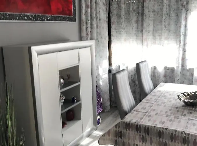 Benidorm Apartamento Recien Reformado Cerca De La Playa Con Dos Piscinas Y Pista De Tenis.