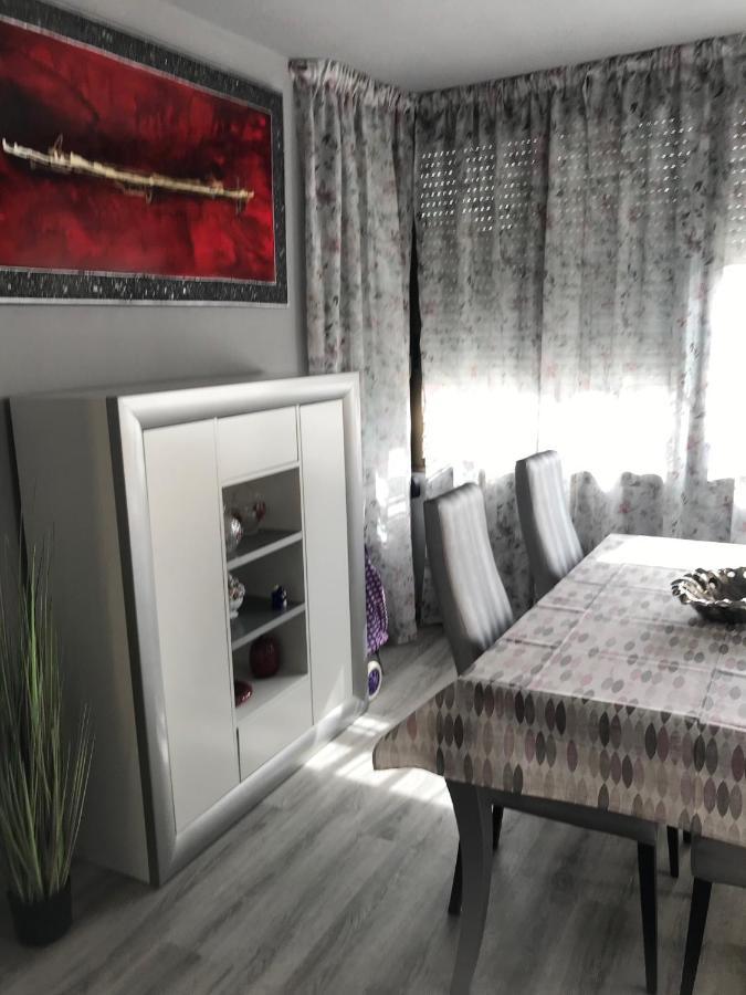 Recien Reformado Cerca De La Playa Con Dos Piscinas Y Pista De Tenis. Appartement *